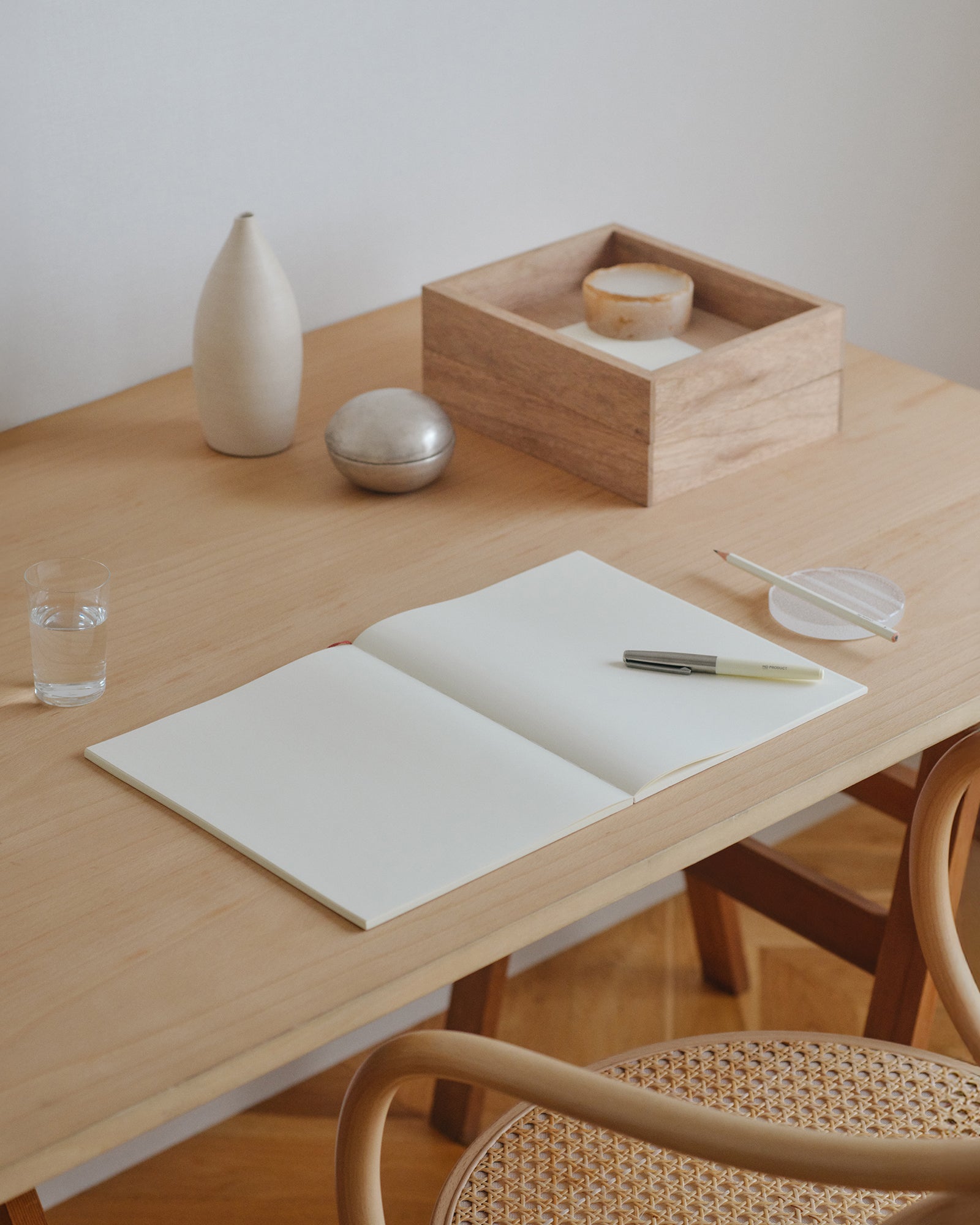 MD PRODUCT Desk Interior