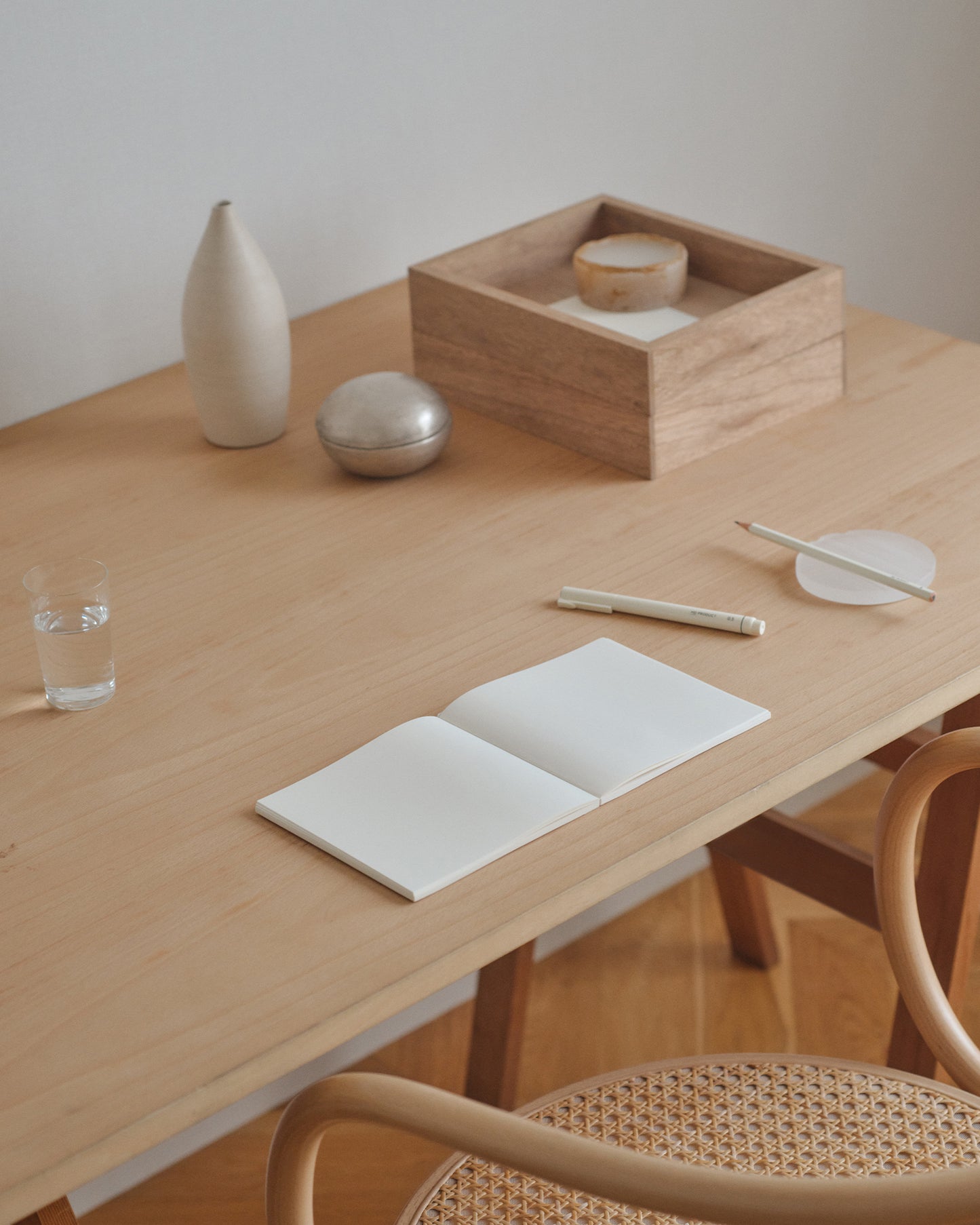 MD PRODUCT Desk Interior