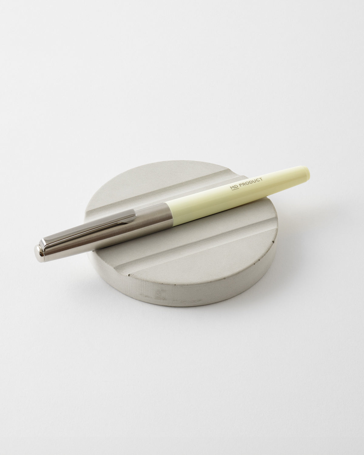 MDペンレスト モルタル ライトグレー／MD Pen Rest Mortar Light Gray