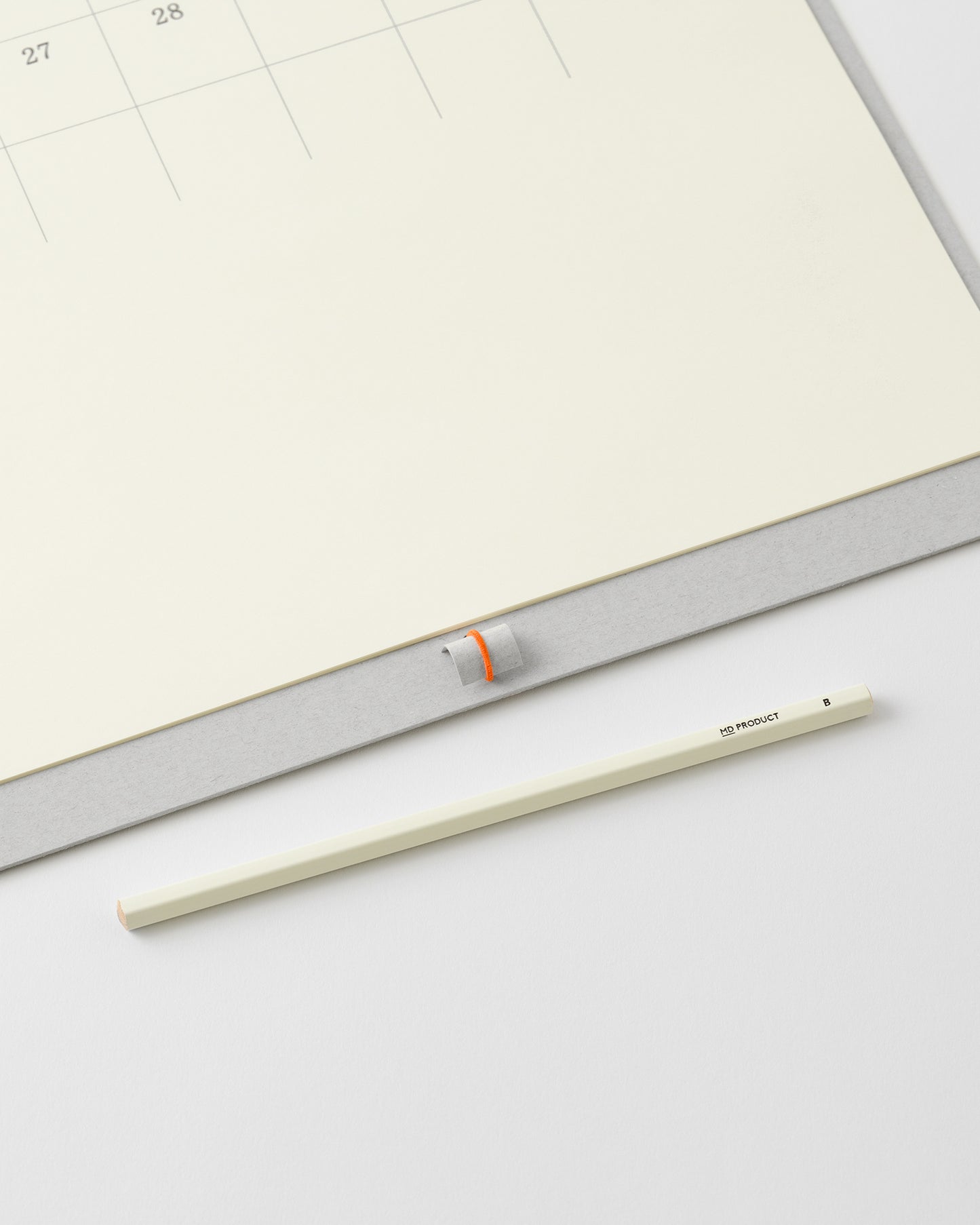 _MD壁掛カレンダー鉛筆付//MD Wall Calendar + MD Pencil