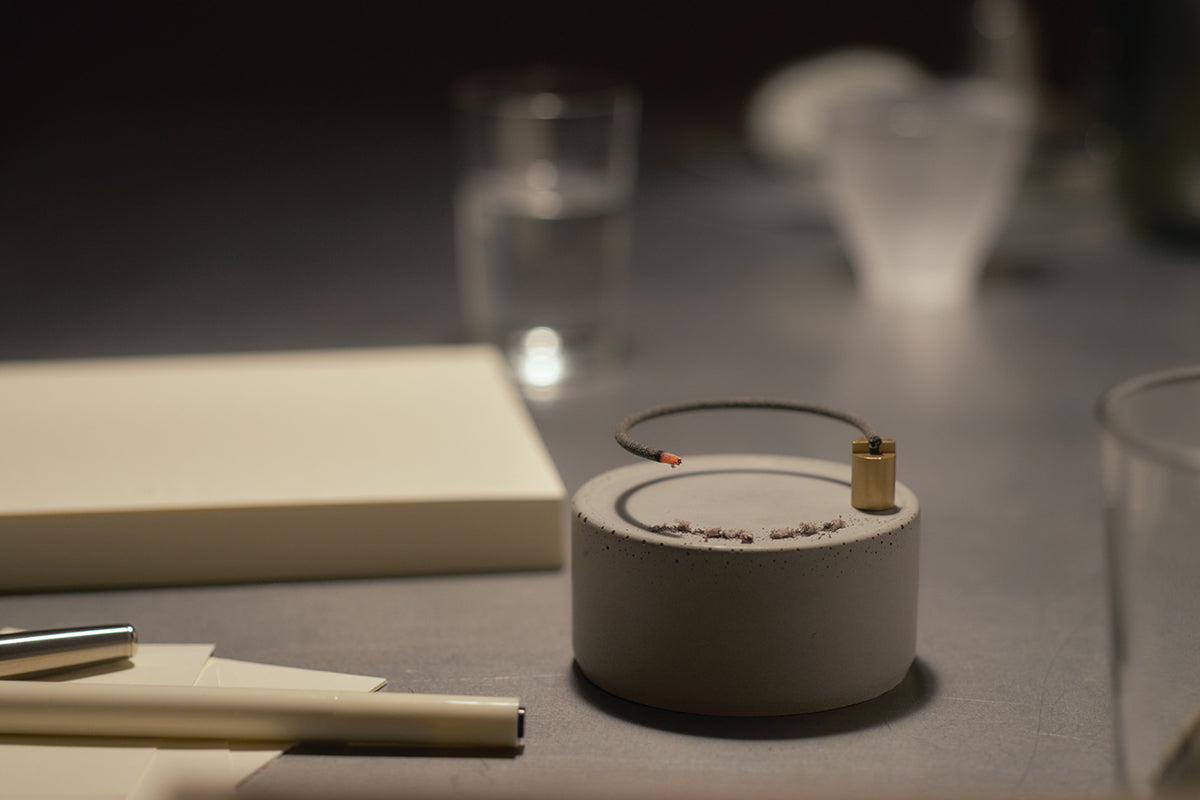 ゆっくりと1周する香り。思考と心をほどく。